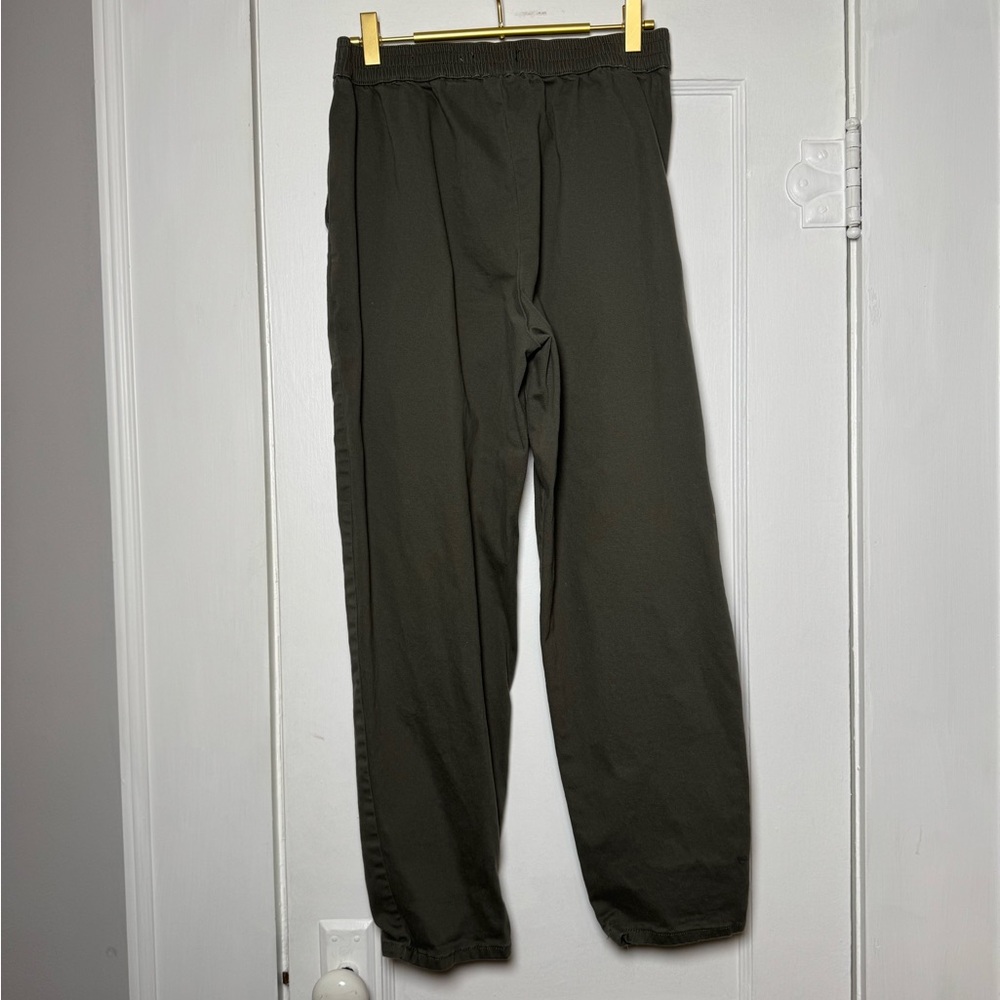 BCBGeneration High Rise Barrel Leg Elastic Waist Pant In Army Green Small - Picture 8 of 10